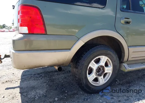 2004 Ford Expedition Eddie Bauer from USA, damaged, VIN 1FMEU17W24LB31702